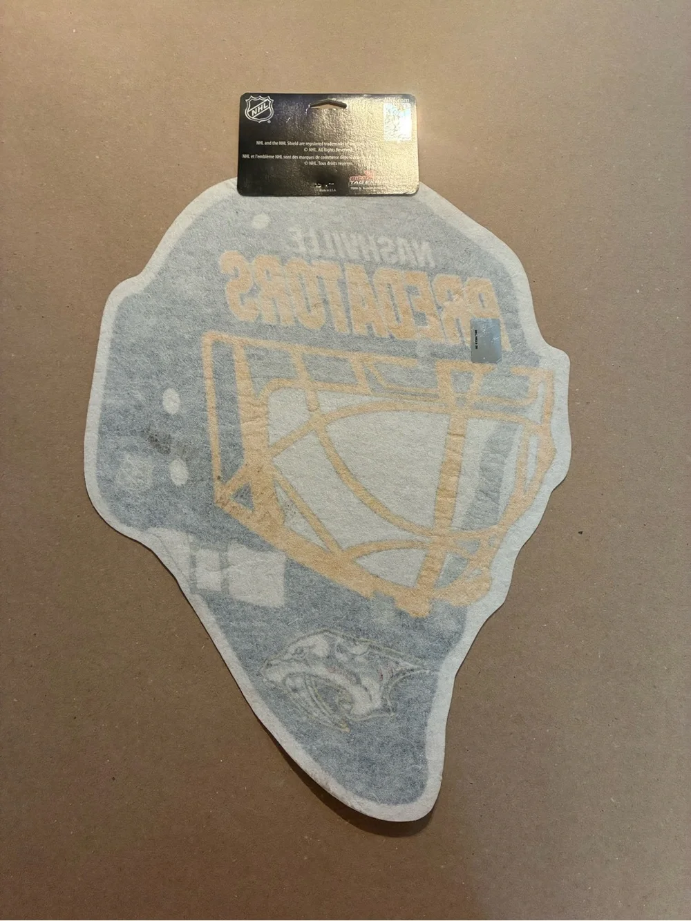 Nashville Predators Helmet Wall Banner - Navy & Gold Team Design 18” X 13”